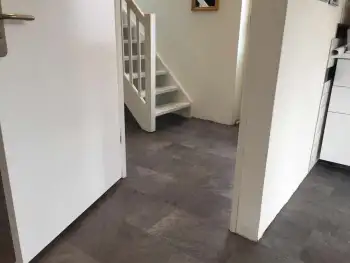 Een PVC vloer in een schoonheidssalon gelegd in Gasselte