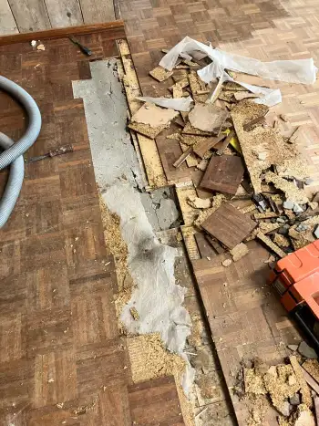 Renovatie Eiken mozaïek vloer in het buurthuis MellensHorst in Haren