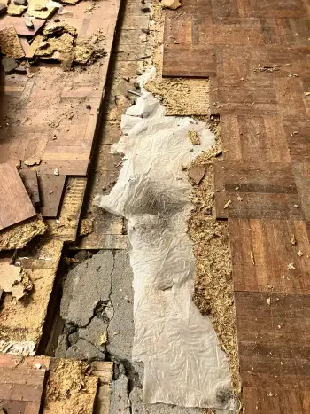 Renovatie Eiken mozaïek vloer in het buurthuis MellensHorst in Haren